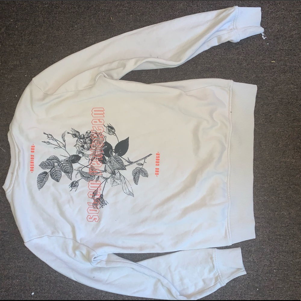 Men’s Small Graphic Crew Sweater